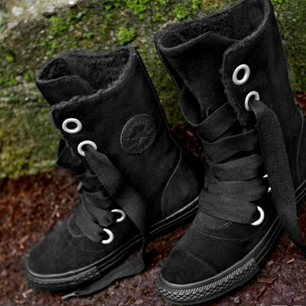 Converse Chuck Taylor Lace Up Boots Womens 6
